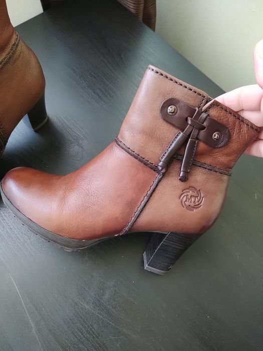 Ghete piele, dama Marco Tozzi, mărimea 36 jumate