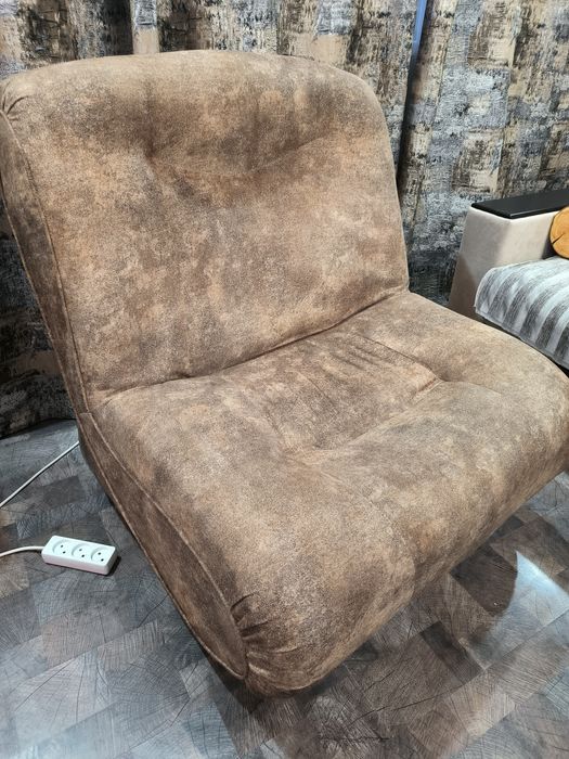 Кресло немного б/у