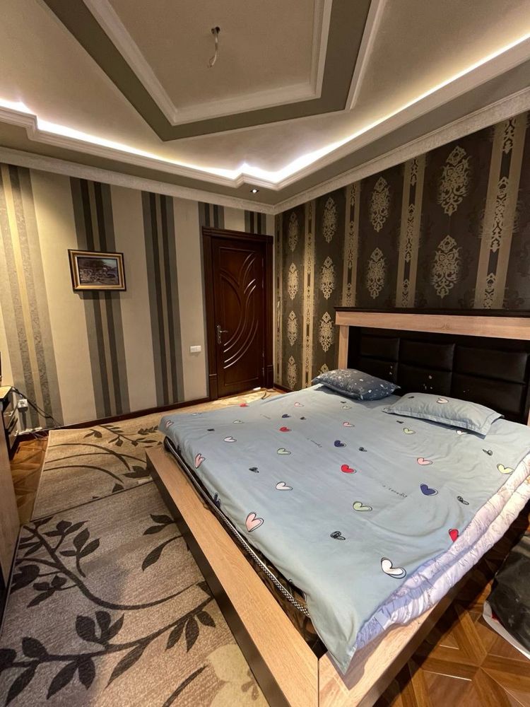 Сергели авторынок евро дом 5соток 3уровней 14комнат 500кв.м евро ремон