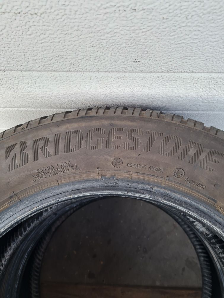 Зимни гуми 2 броя BRIDGESTONE Blizzak LM005 205 60 R16 дот 4320