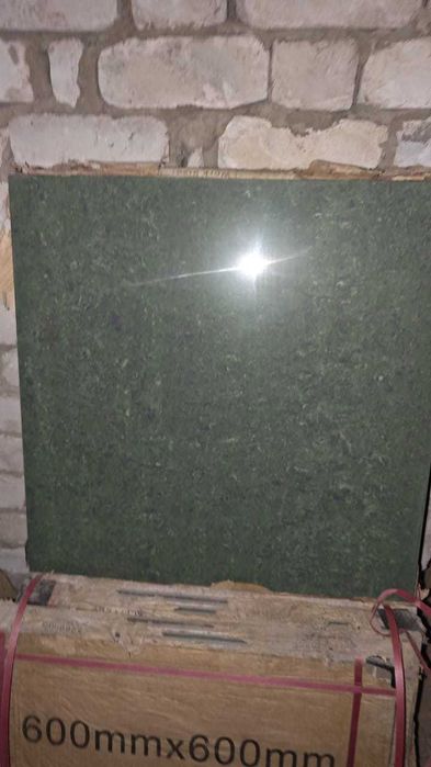 Продам кафель 60/60