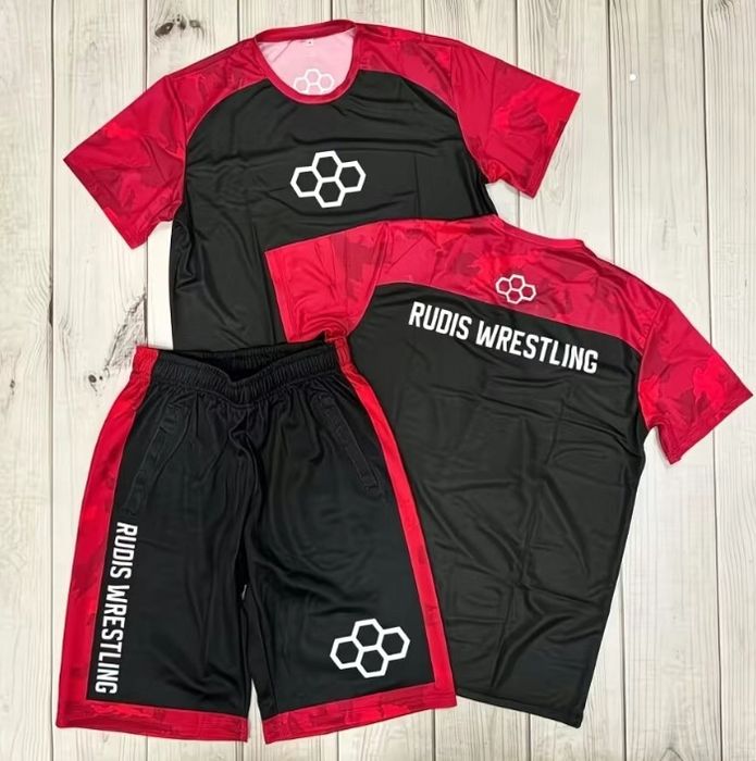 Форма для тренировок RUDIS