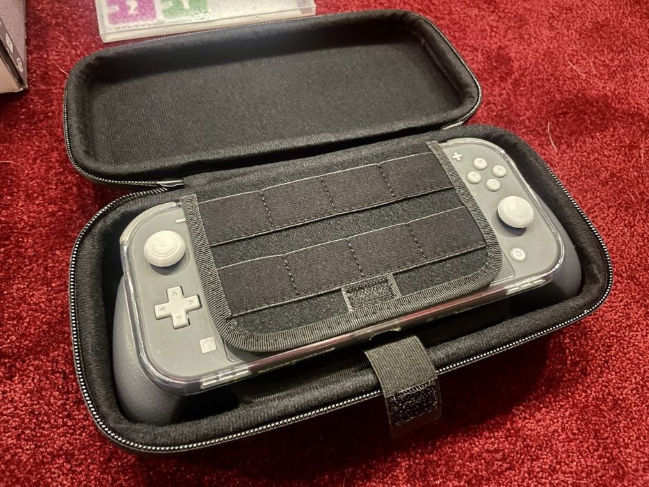 Nintendo Switch lite + accesorii impecabil