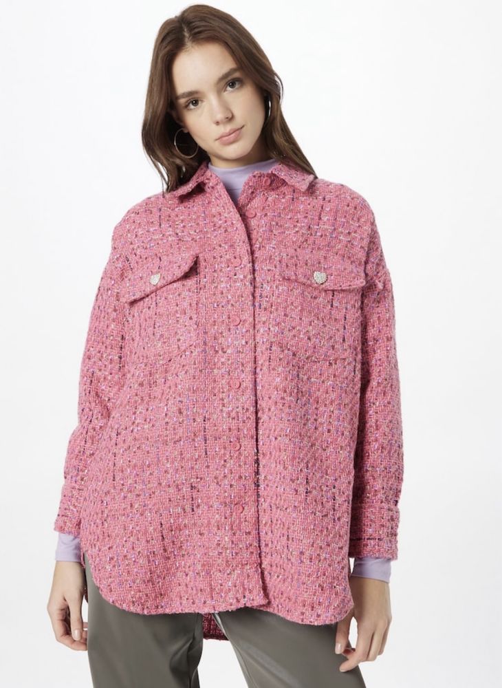 Яке “River Island”