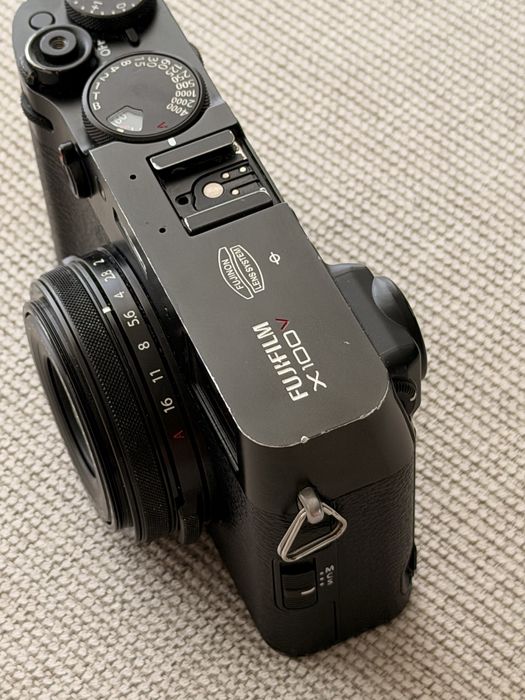 Aparat foto Fujifilm X100V