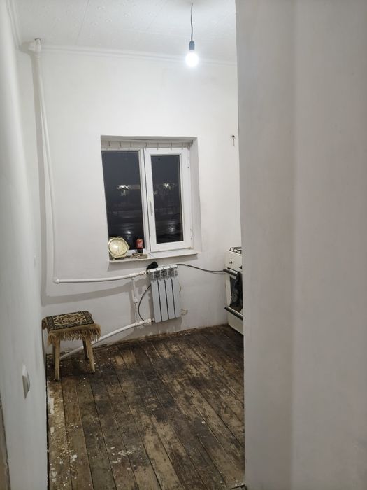 2 Хонали 4 Мик йулни юзида гиштли дом 1 этаж лакатция супер