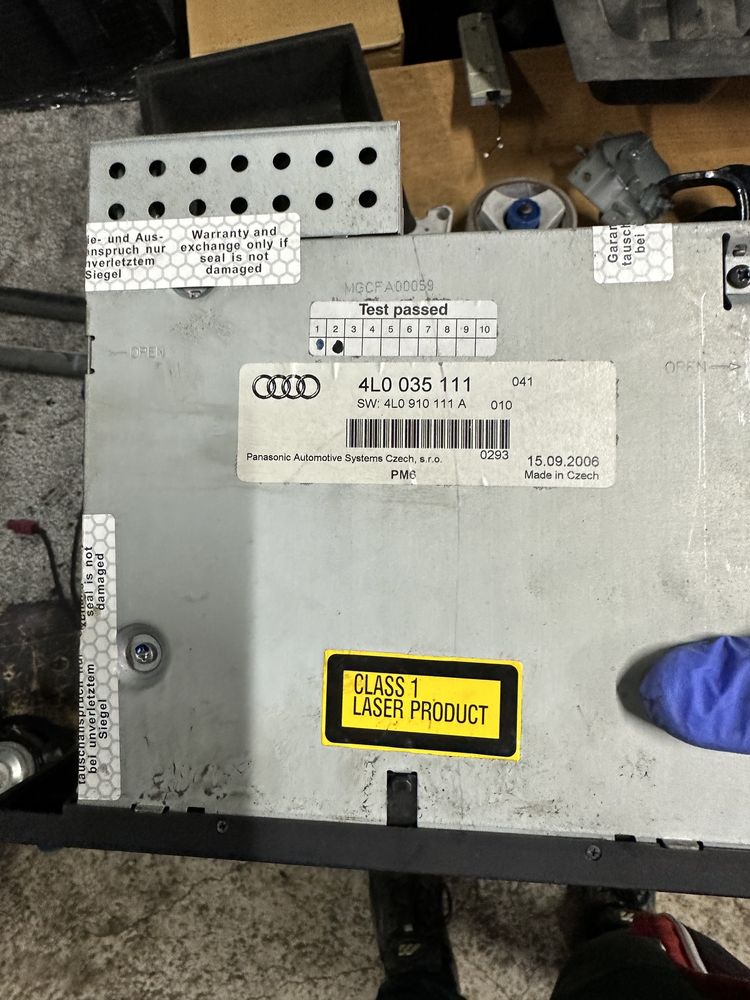 CD Changer чейнджър за Audi Q7 2006-11 Ауди кю 4L0035111