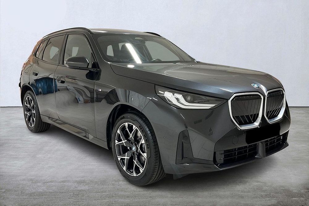 BMW X3 New Model - 4X4 - M Sport - Winter - Ambient - MHEV