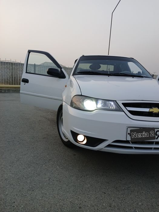 Nexia 2 sotiladi Yili 2013 Probegi 247 000