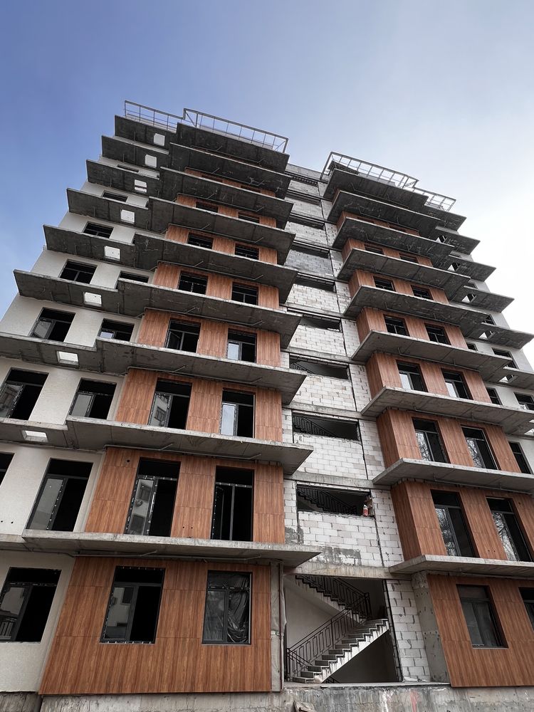 Срочно продаётся квартира в новостройке 2/7/9