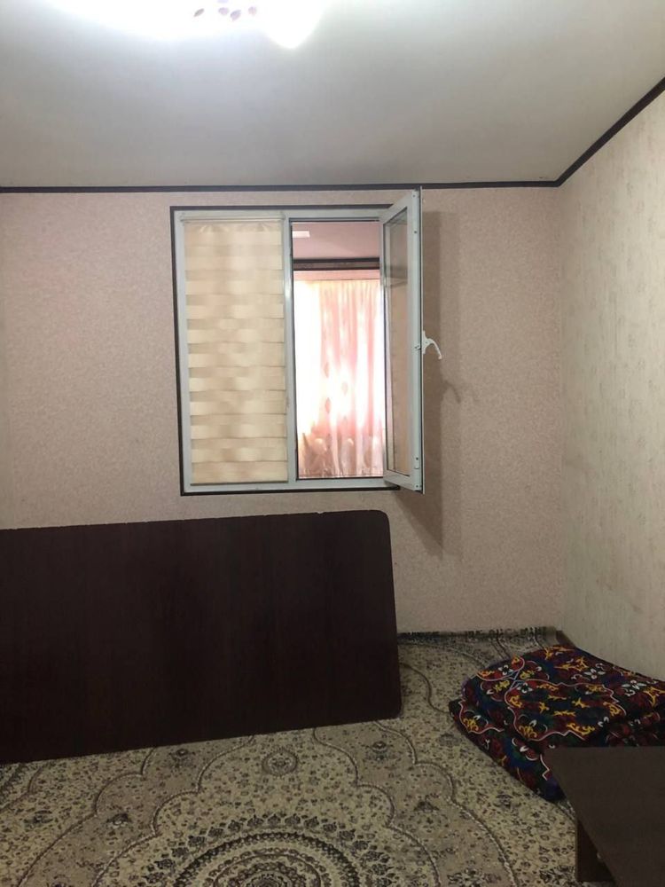 Куйлук 1.   1/2. Килинган 4 чи этаж 300$