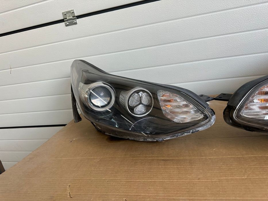 фарове за kia sportage xenon