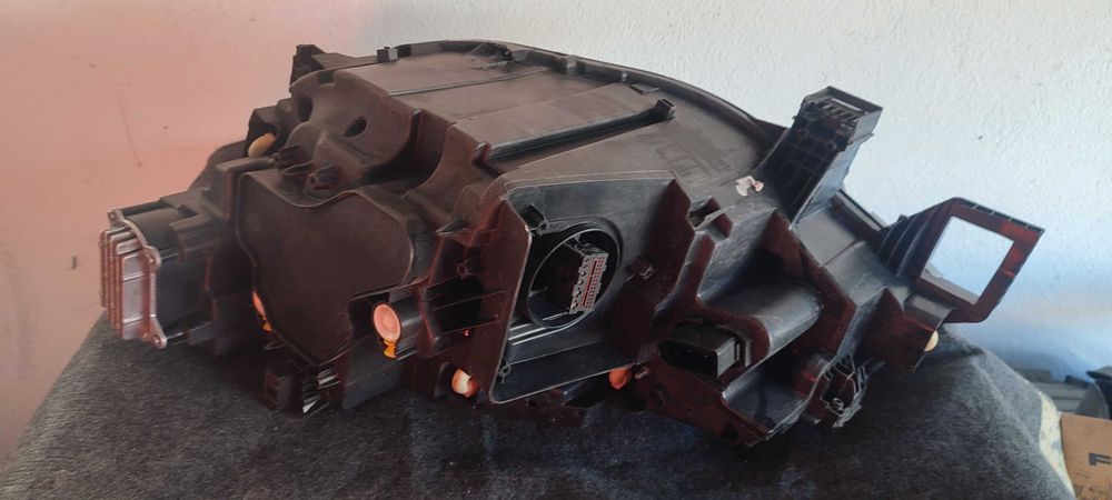 far dreapta volkswagen id4 iq led