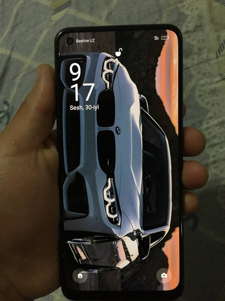 Oppo A78  8/256 xotira sotiladi