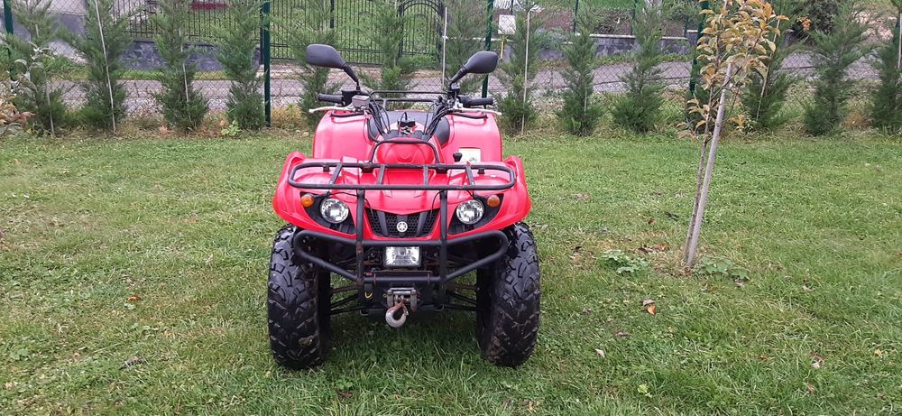 Vând ATV Yamaha Grizzly 350cc 4x4