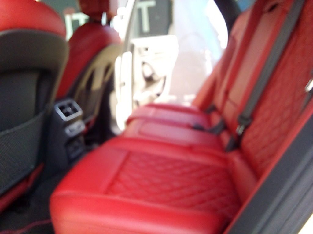 Ауди SQ5 PRESTIGE 2019 г.72600км.