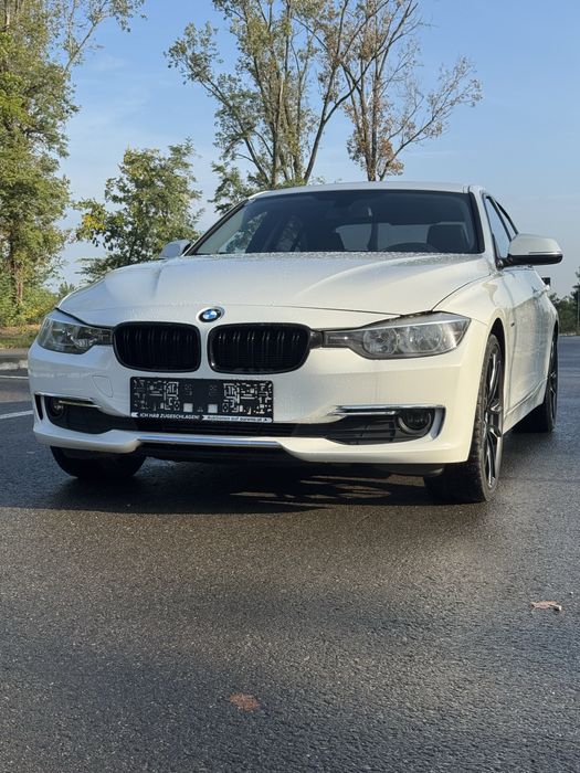 BMW 320d F30 Österreich-Paket Luxury Line