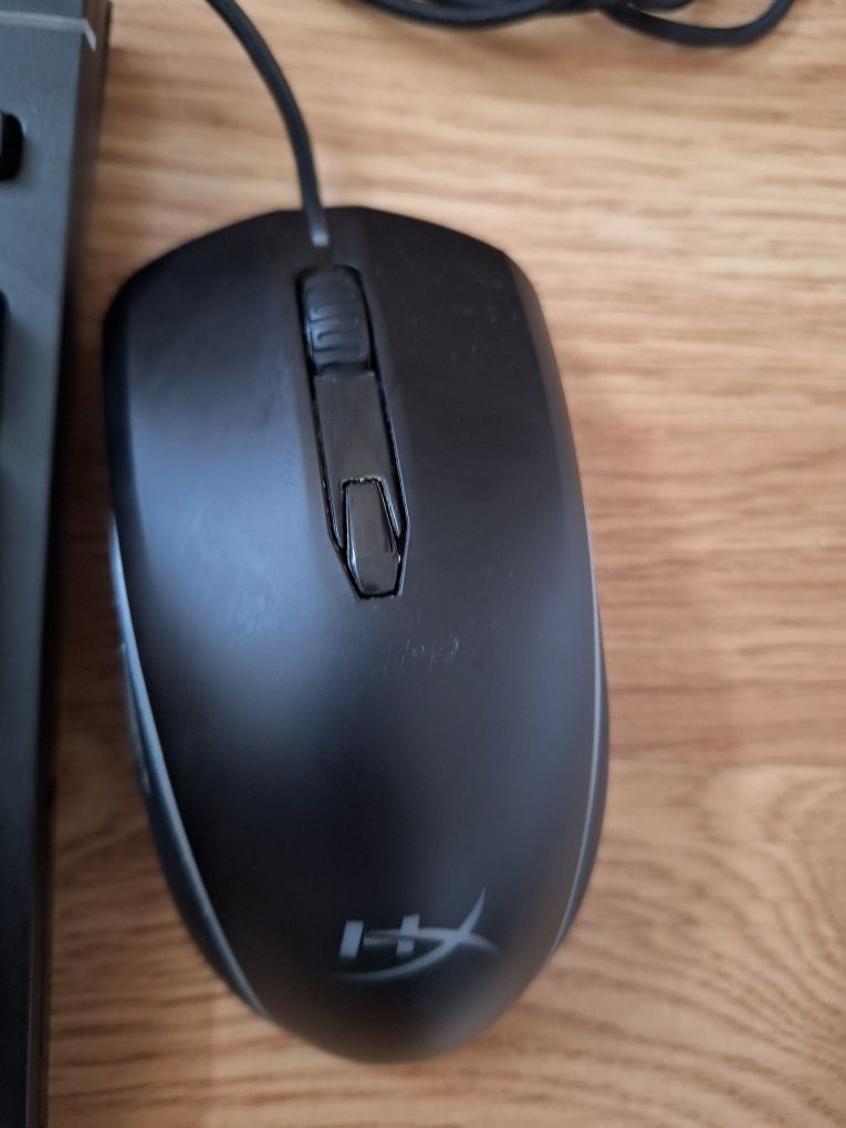 Tastatura și mouse Hyperx RGB