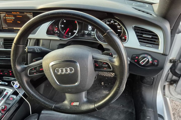 Luneta Audi A5 8T (facelift)