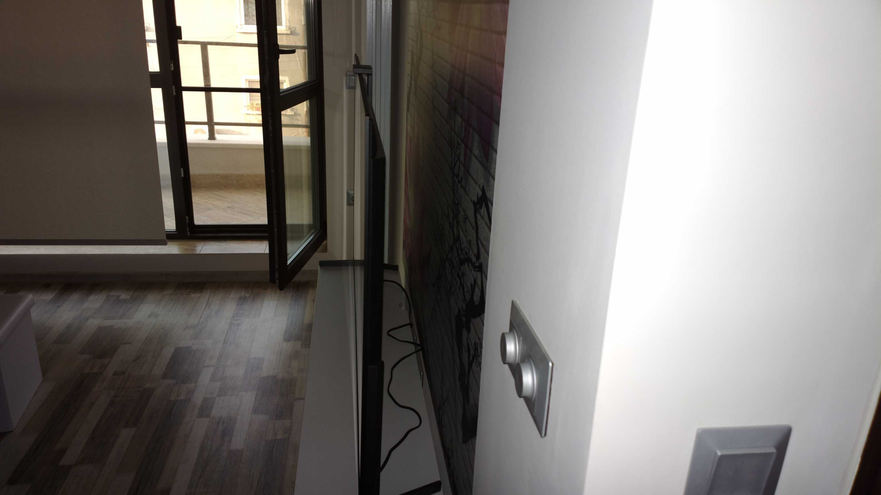 Телевизор QD-OLED Sony XR-55A95L в гаранция /с опция за шкаф за него/