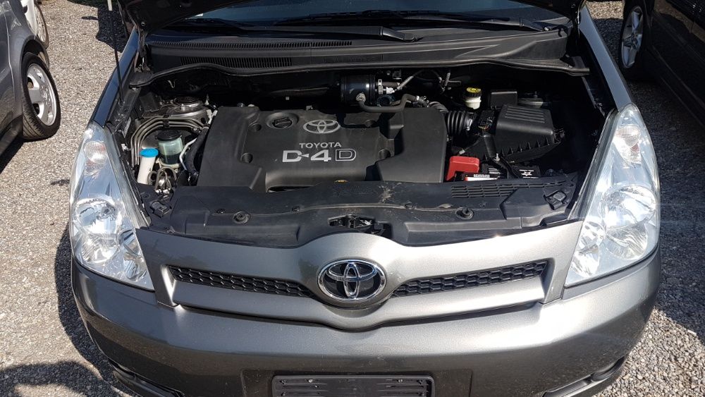 тойота корола версо 2.0 д - 116 коня 2006 година на части