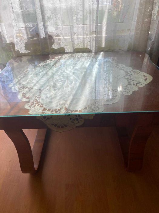 Mobilă sufragerie  si de cameră cu masă