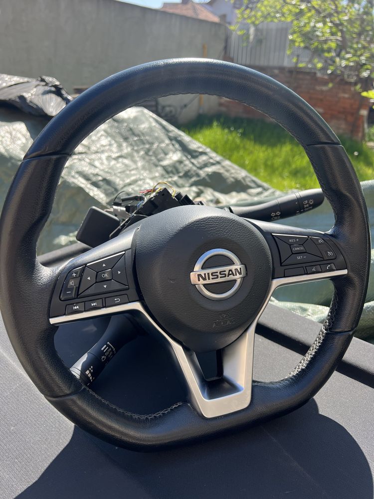 Volan sport Nissan din piele complet cu airbag