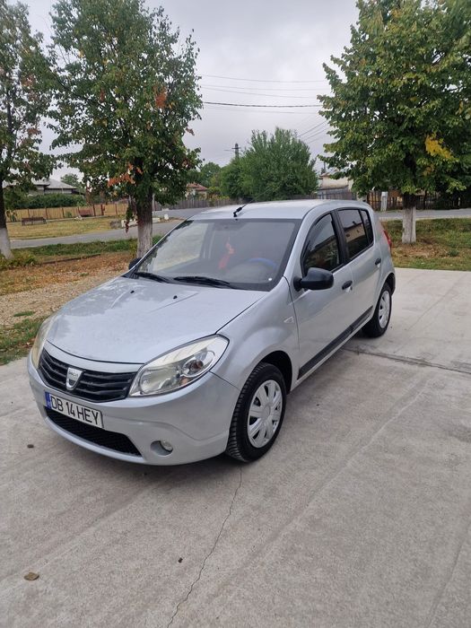 Vand Dacia Sandero 1.4 benzina / 6500 ron  pret Fix