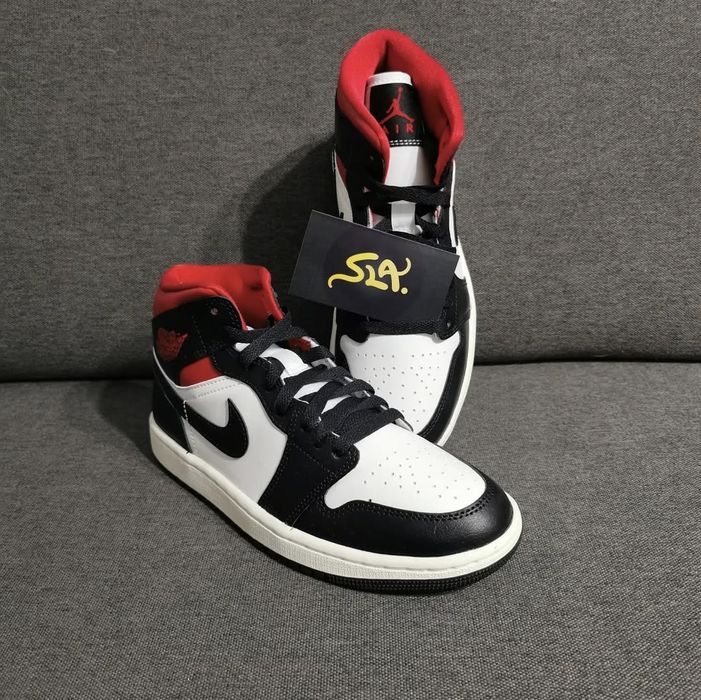 Jordan 1 Mid Gym Red Panda