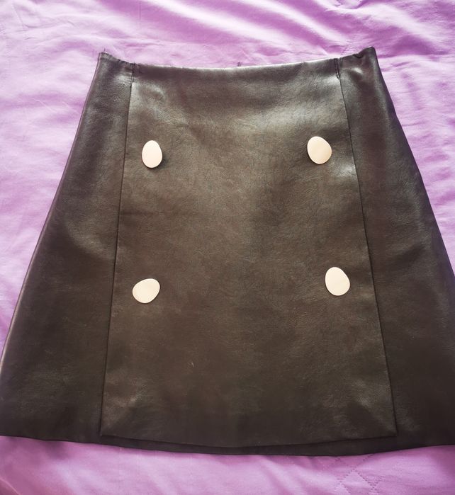 Дамска кожена пола