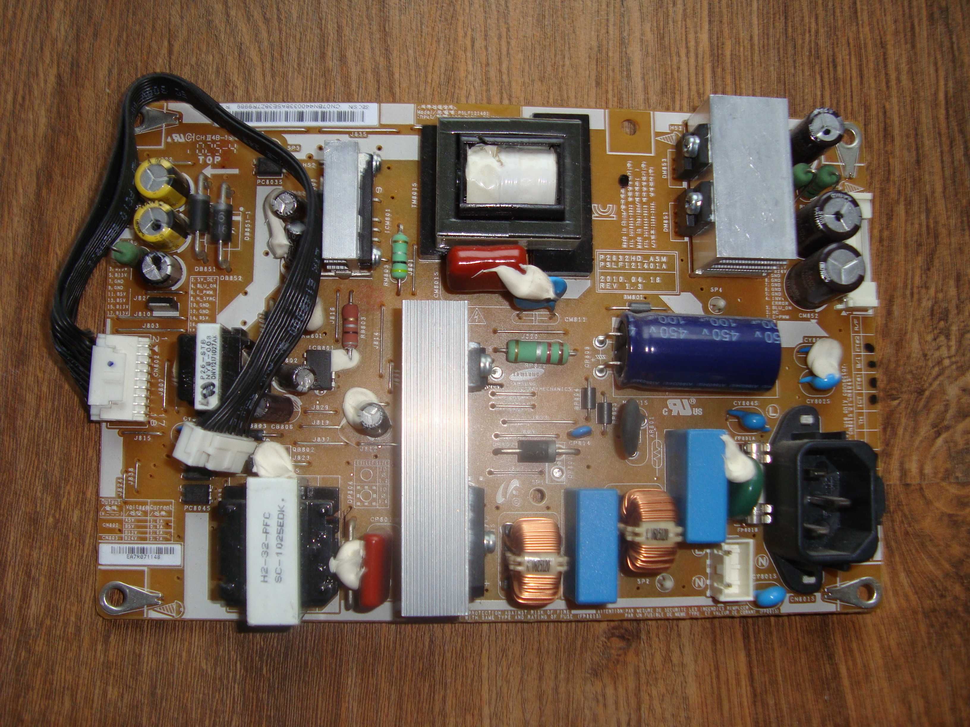 sursa - bn 44- 00746a/00884a/ 00696a / pslf221401a