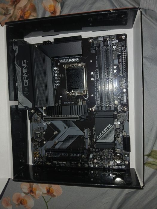 Placa de baza Gigabyte Gaming X DDR4