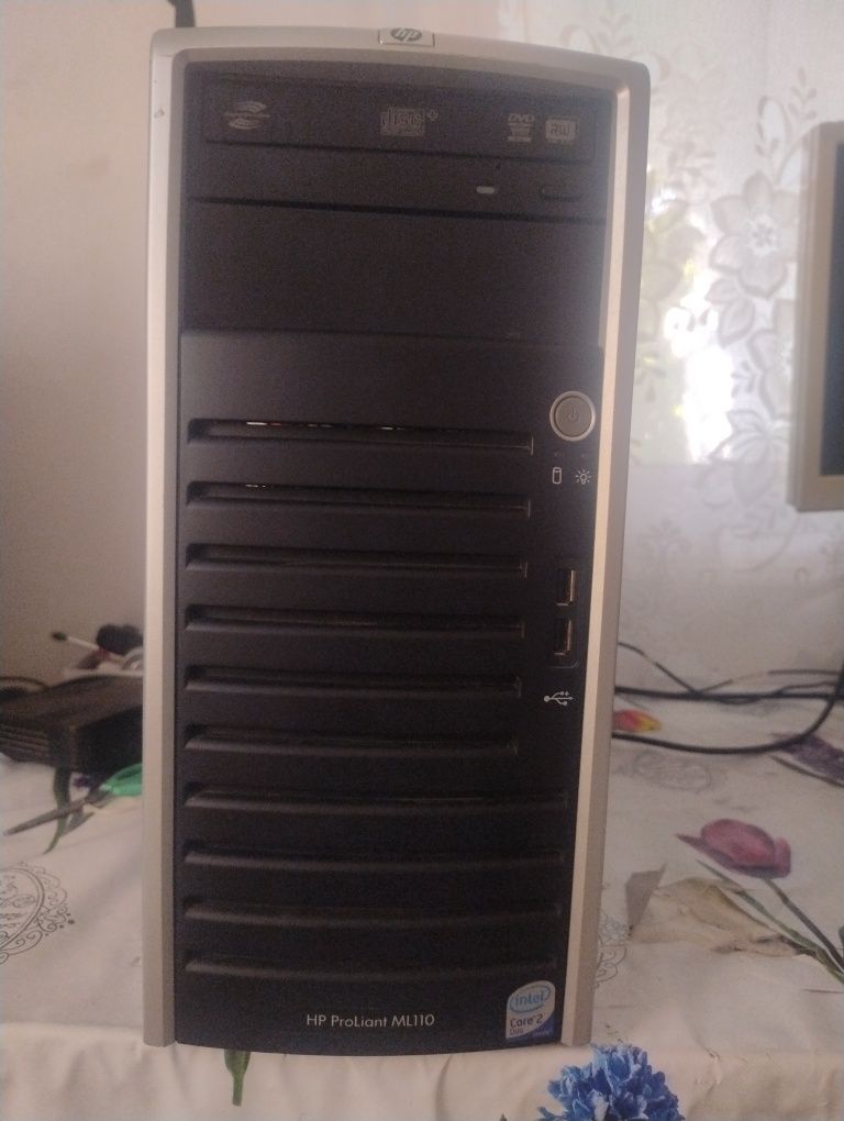 HP Prolinte - se aprinde, carcasă beton, ideal piese sau proiect.