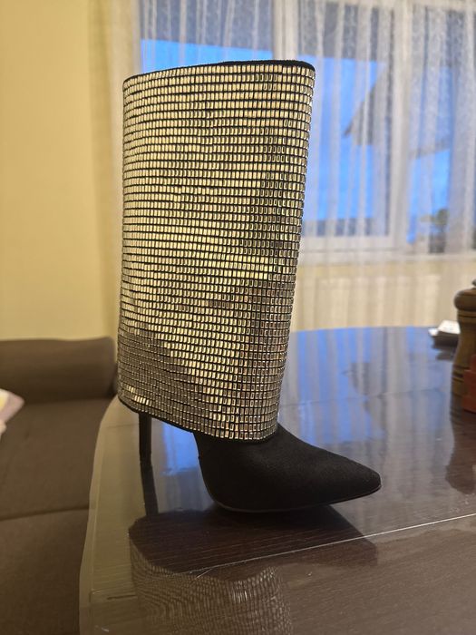 Стилни дамски ботуши 35 номер