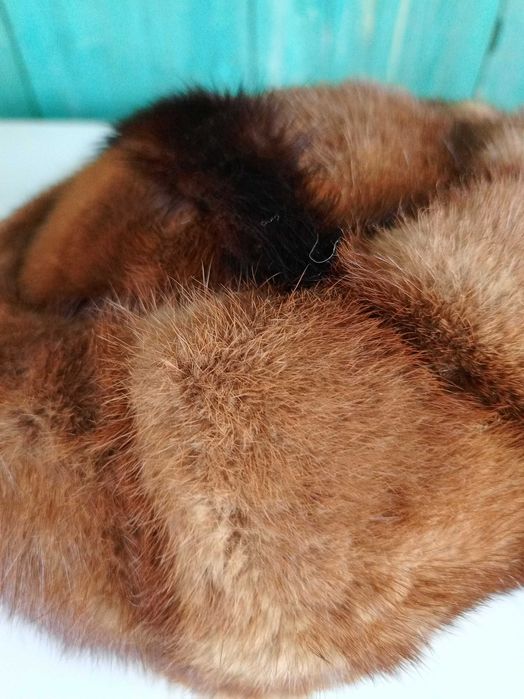 Продам женскую норковую шапку
