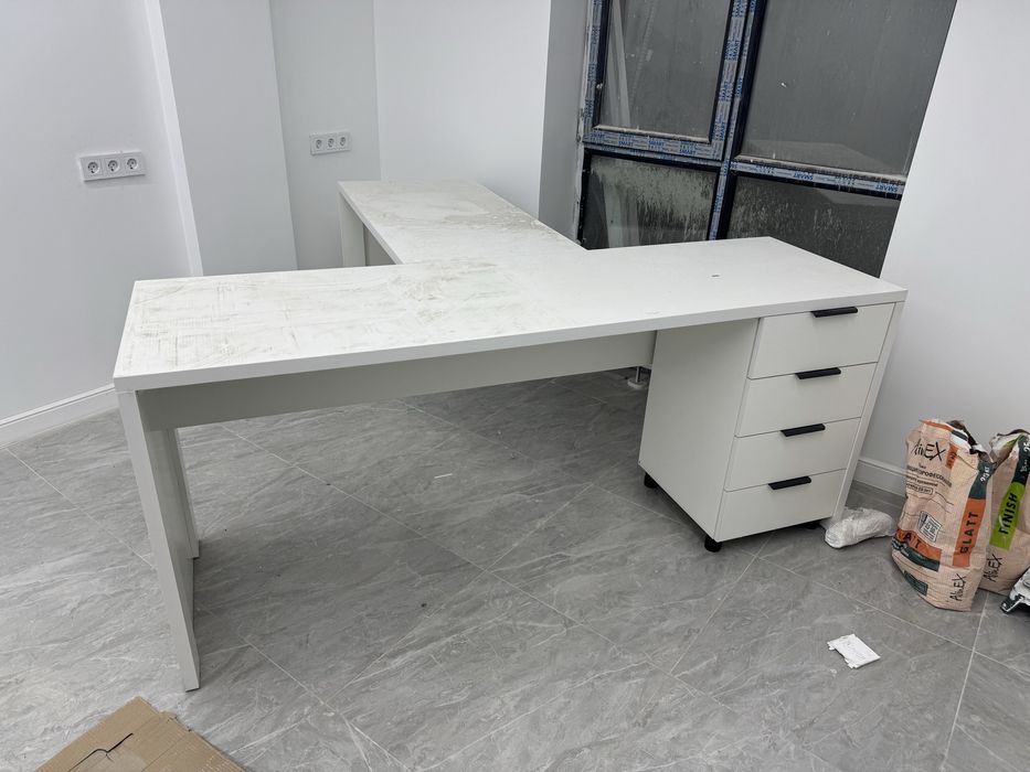 Продам Офисный стол Т образный