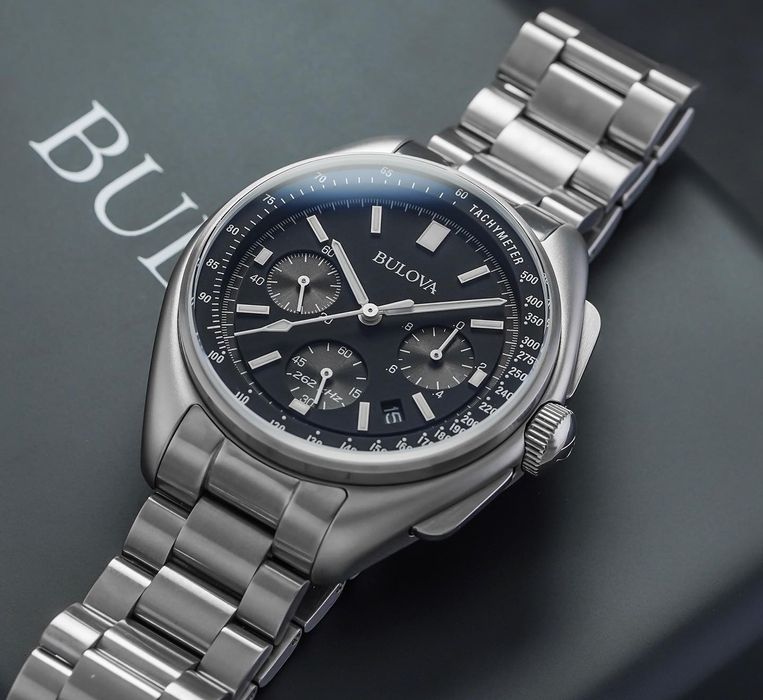 Bulova Lunar Pilot, часы наручные.