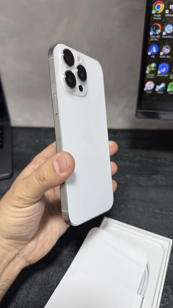 iPhone 16 Pro Max 1TB white Titanium New 2 imei reg