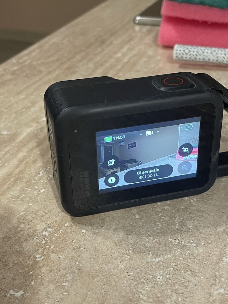 GoPro 8 Black Камера + зарядна станция и 2 батерии