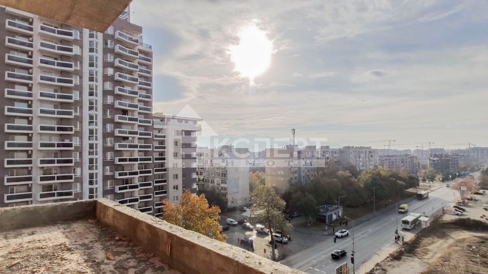 Продава се Тристаен апартамент в Пловдив, Христо Смирненски - 125 кв.м за 1346 €/кв.м - Снимка #9