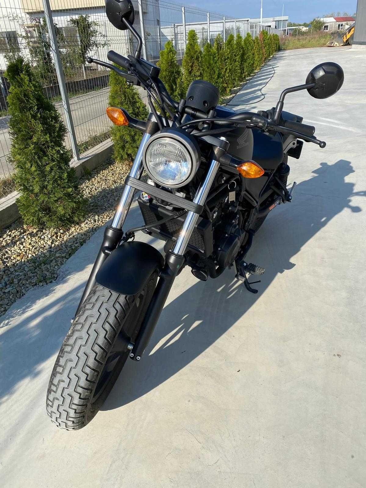 Motocicleta  Honda Rebel 500