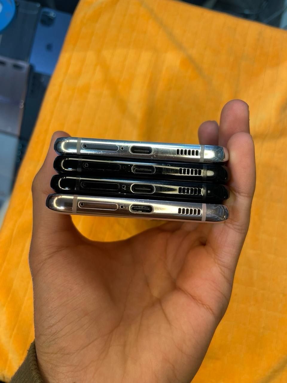 Samsung galaxy s21 + 8/256gb Holati harxil
