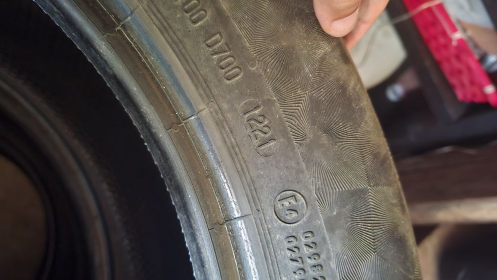 Cauciucuri continental premium contact vara r17