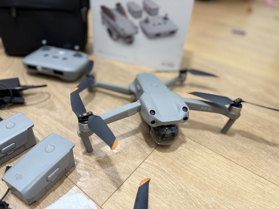 Дрон DJI Air 2S Combo Отличен