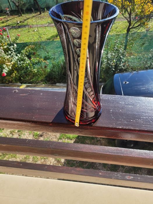 Vază decorativă rubin