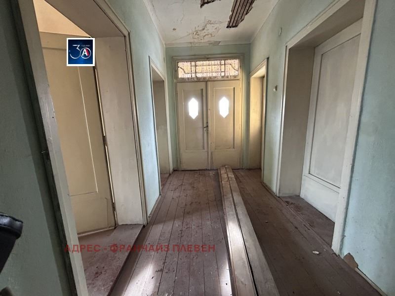 Къща в Плевен, област-с.Коиловци площ 150 цена 30000