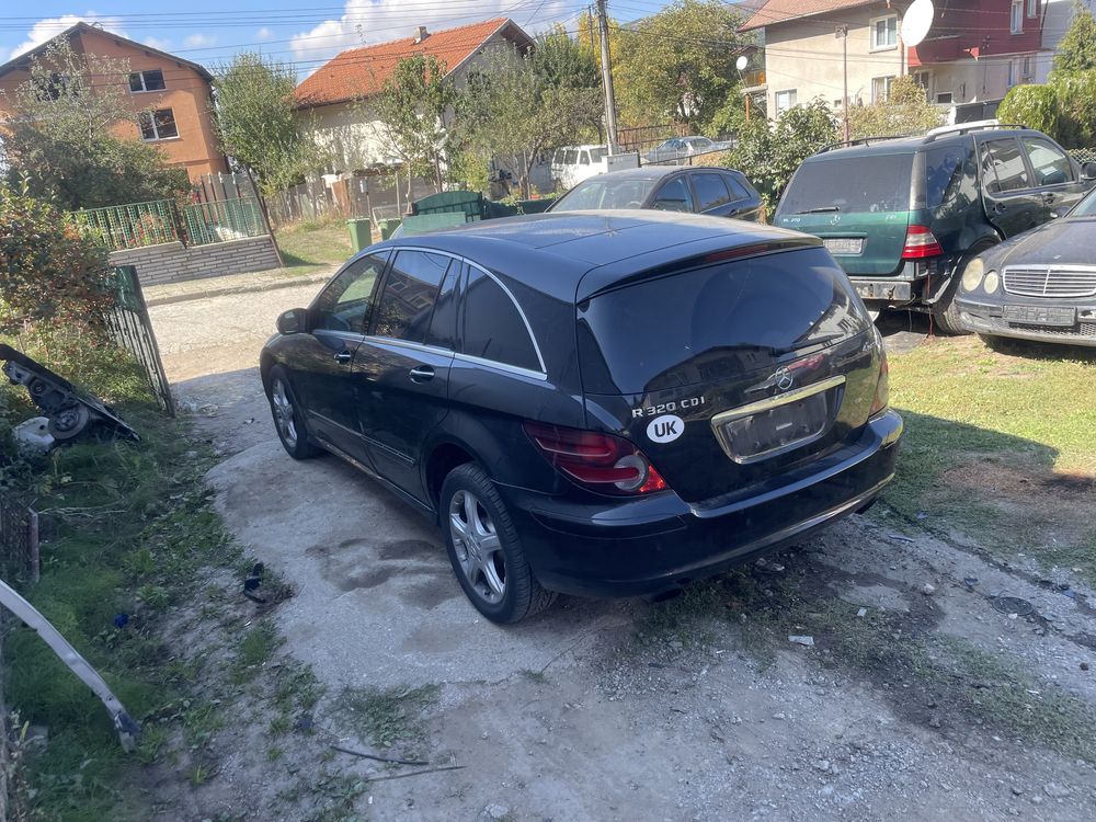 Mercedes R320CDI На части