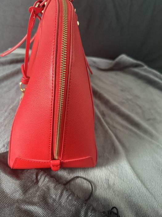 Чанта Guess Luxe
