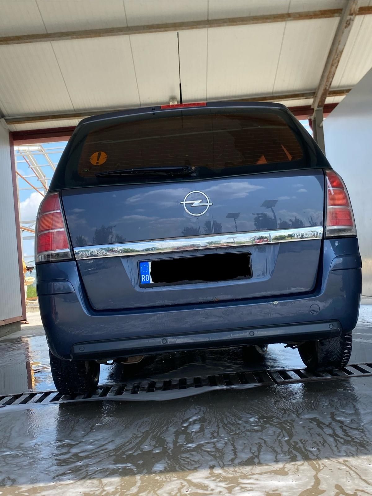 Vând Opel Zafira B