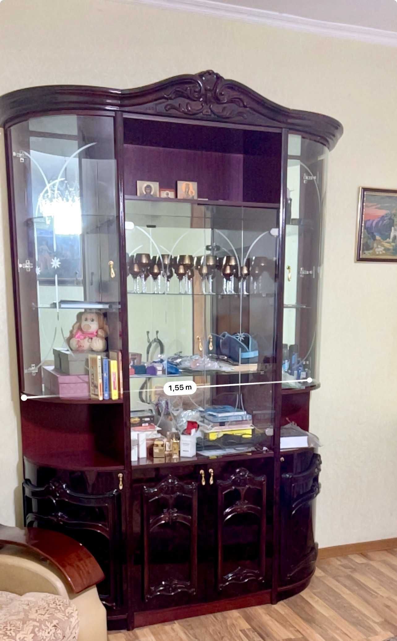 Стенка сервиз лакированная. Самовывоз